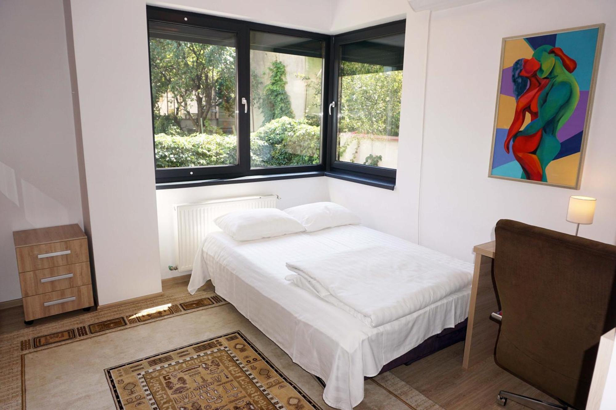 Luxury Apartment By The Park / Arch Of Triumph Bukares Bagian luar foto